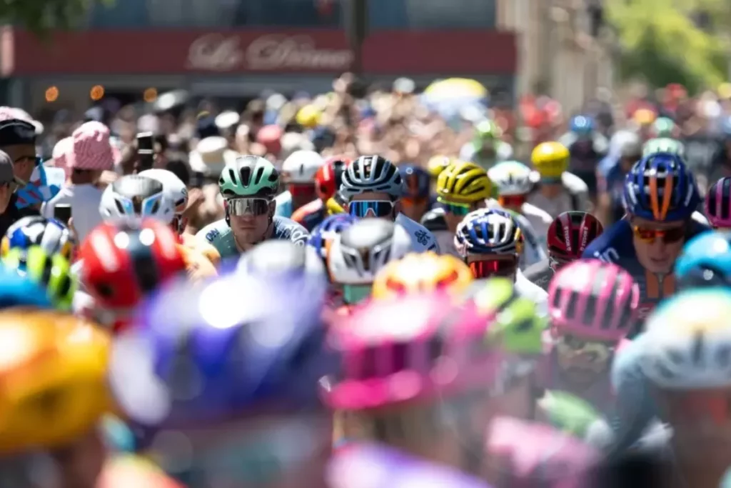 das-steht-nicht-auf-unserer-bingo-karte-was-wir-gerne-bei-der-tour-de-france-sehen-wuerden-aber-wohl-nicht-sehen-werden