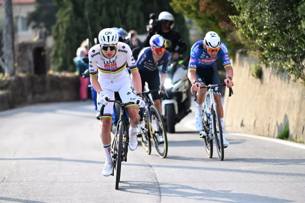 nincs-pogacar-van-verseny-a-vuelta-utan-a-vilagbajnoksag-is-komoly-izgalmakat-hozhat