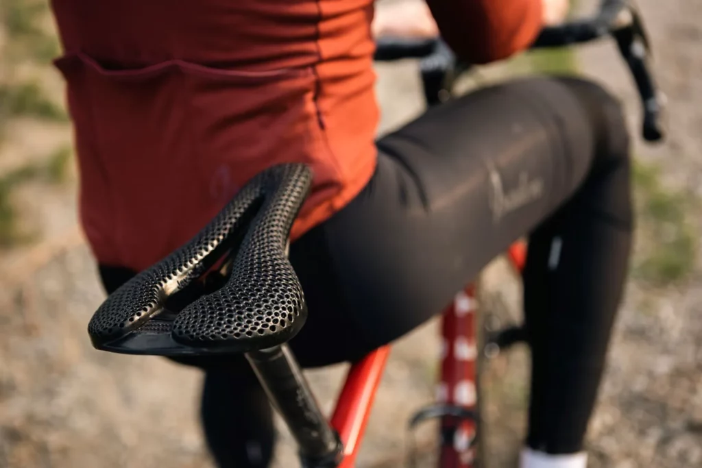 proc-vas-boli-zadek-vyresi-to-mekci-sedlo