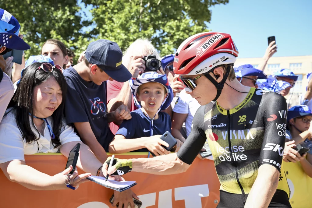 vingegaard-je-po-padu-fit-do-akce-pujde-jako-posledni-z-titanu