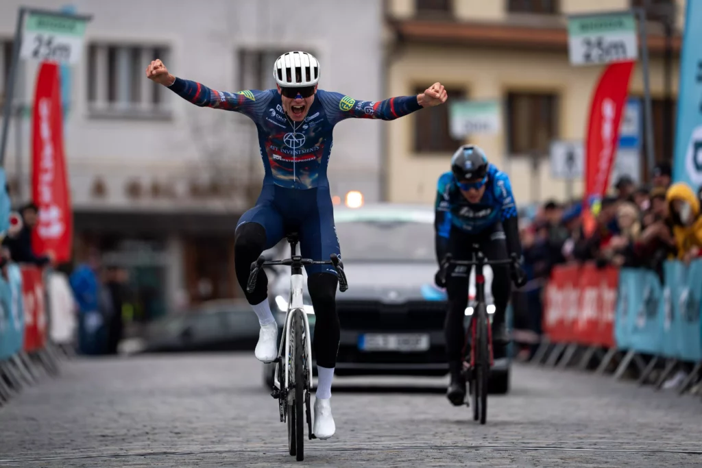 voltr-ve-spurtu-ovladl-bites-uz-poctvrte-v-rade-slavilo-att