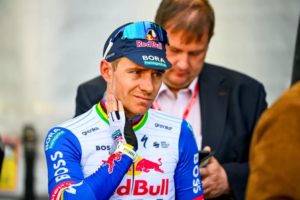 genialita-ci-zoufalstvi-proc-evenepoel-v-priprave-na-tour-nezavodi