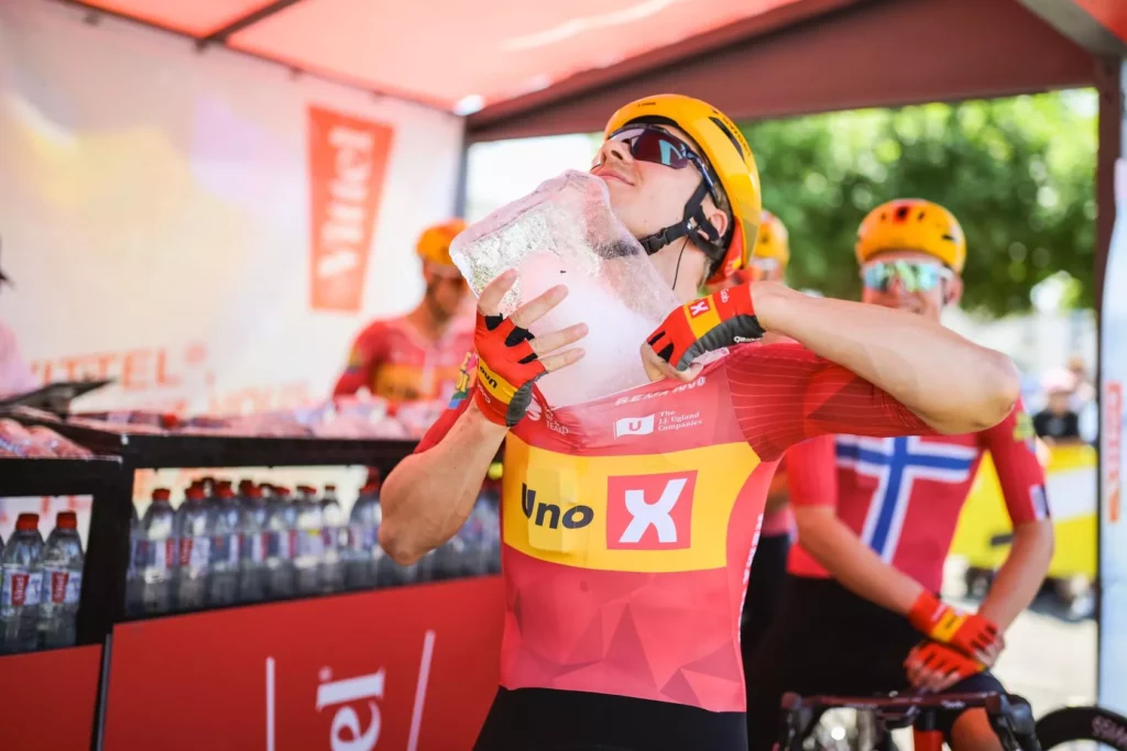 peloton-na-hrane-varu-budou-etapy-tour-startovat-rano