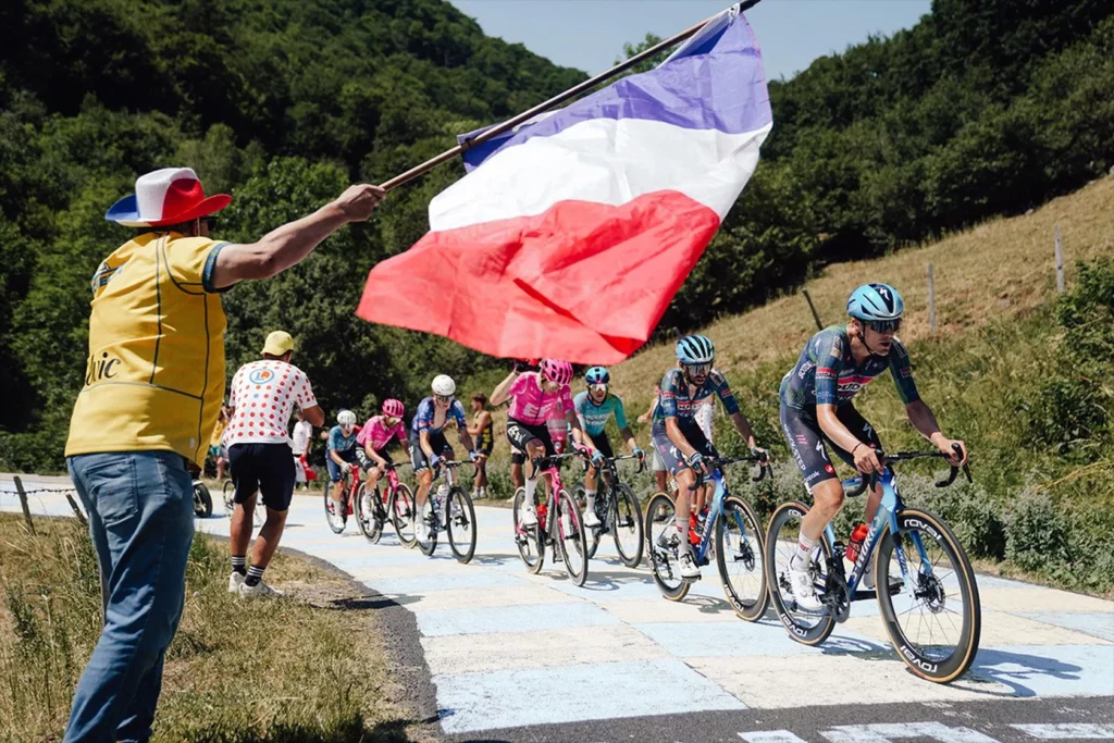 kolik-penez-vydela-tour-de-france-majitelum