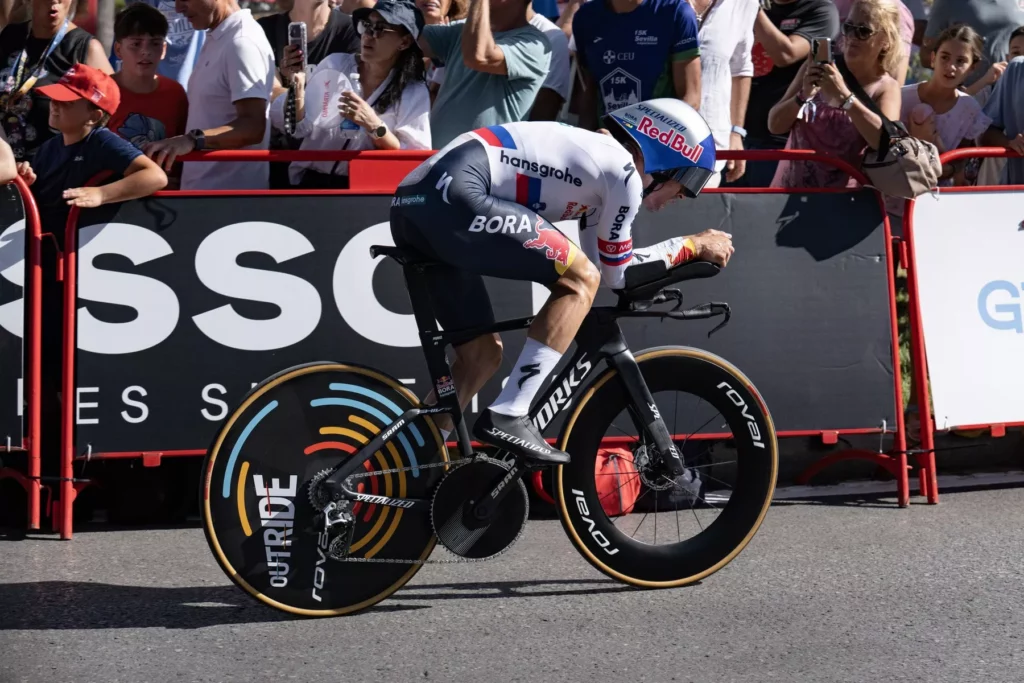 byl-roglic-kral-vuelty-velkym-snilkem