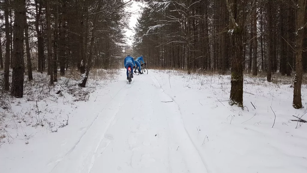 talvine-rattasoit-teadus-selle-taga-miks-me-talvel-aeglased-oleme