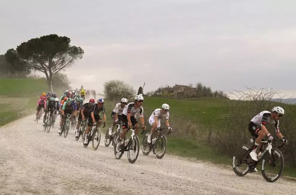 strade-bianche-2026-pogacari-rekordiline-soolosoit-ja-chabbey-dramaatiline-voit