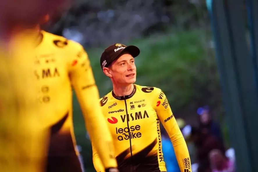 vingegaard-on-giro-ditalia-suursoosik