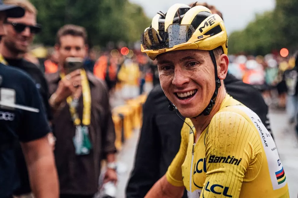 pogacar-wins-tour-de-france-a-display-of-unyielding-dominance