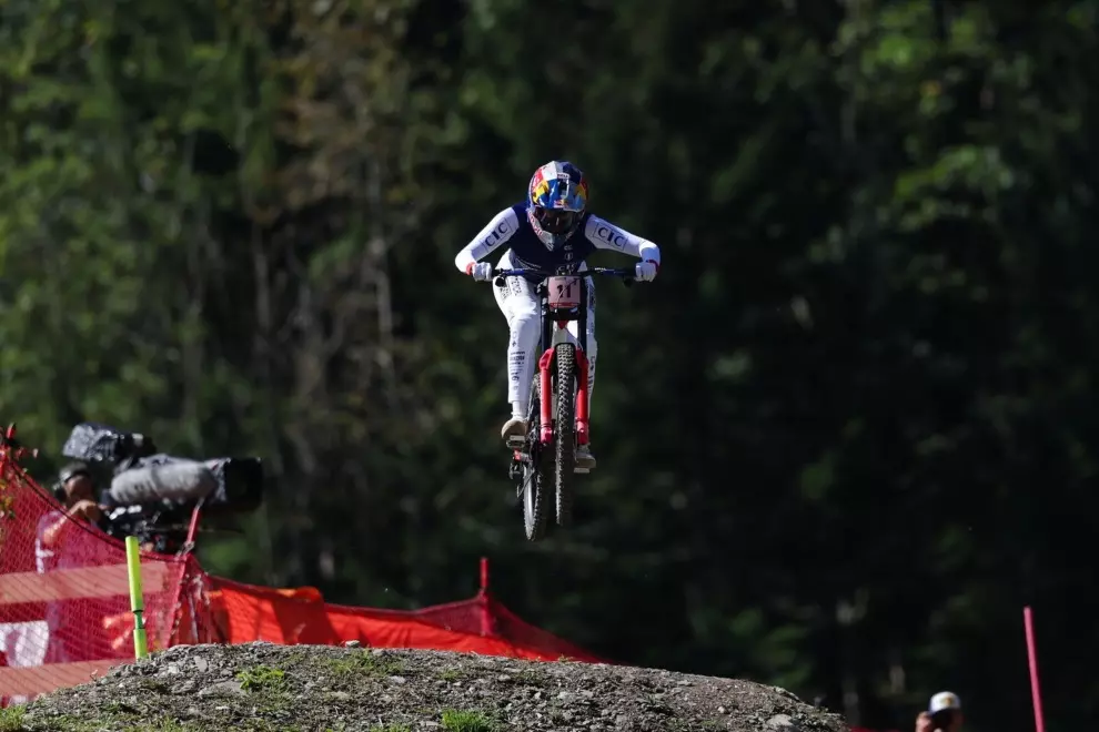 watch-the-best-mtb-videos-of-2025
