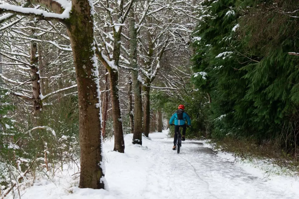 the-best-heated-socks-and-heated-insoles-for-cycling