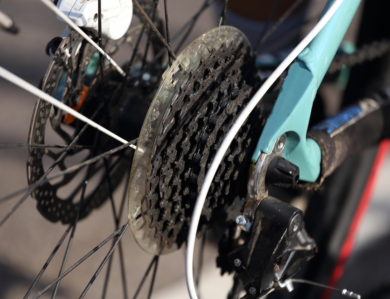 Ultimately, choosing which drivetrain to select for your bike is a personal choice. Electronic shift systems as Shimano Di2, Campagnolo EST, or SRAM are definitely more expensive, but the benefits are pretty clear.