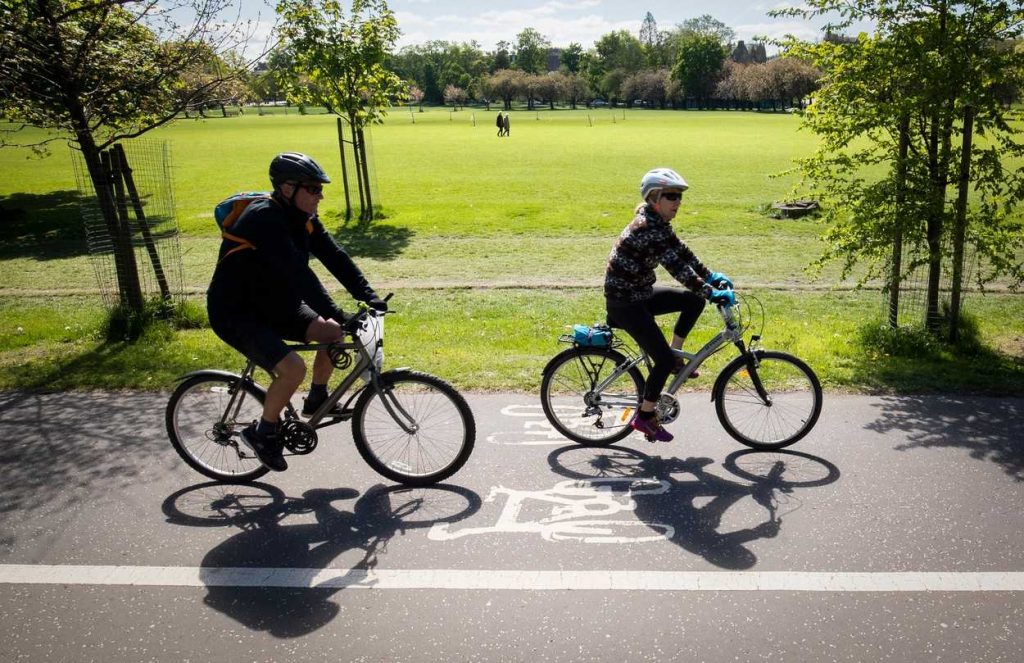 Friends cycling