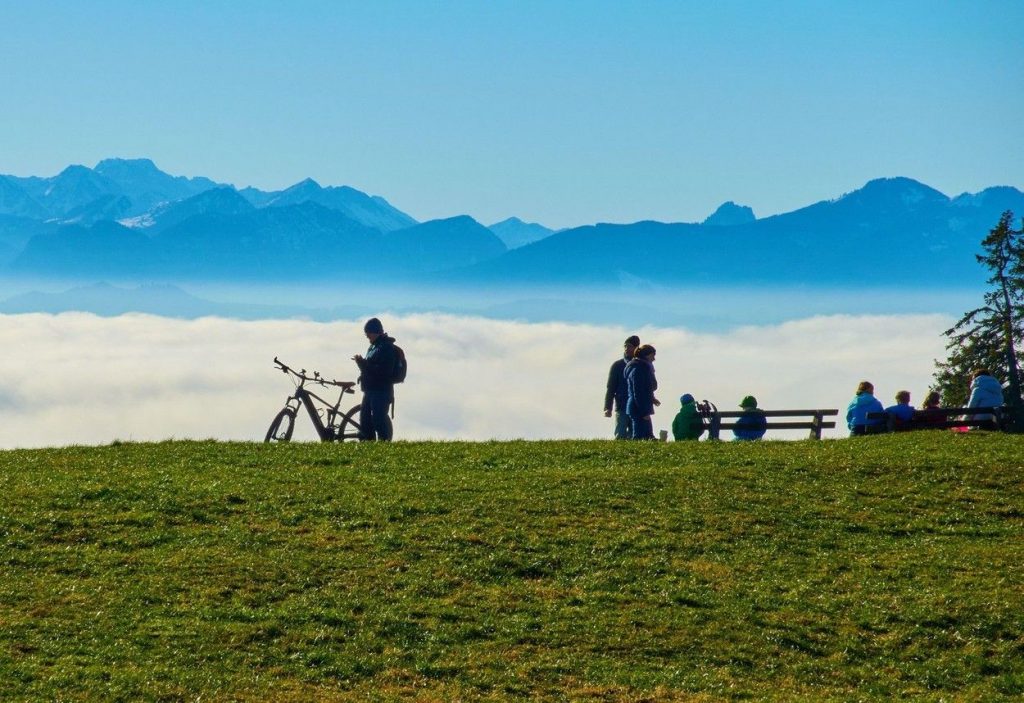 Hiking versus cycling