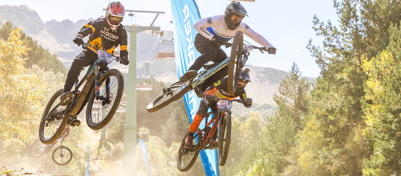 Inside the Red Bull Holy Bike Race with 350+ Riders – We Love Cycling