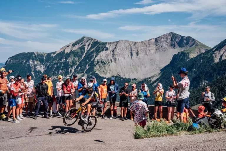 Goodies Tour De France 2024 Skoda : Porte-clés + Casquette Officiels