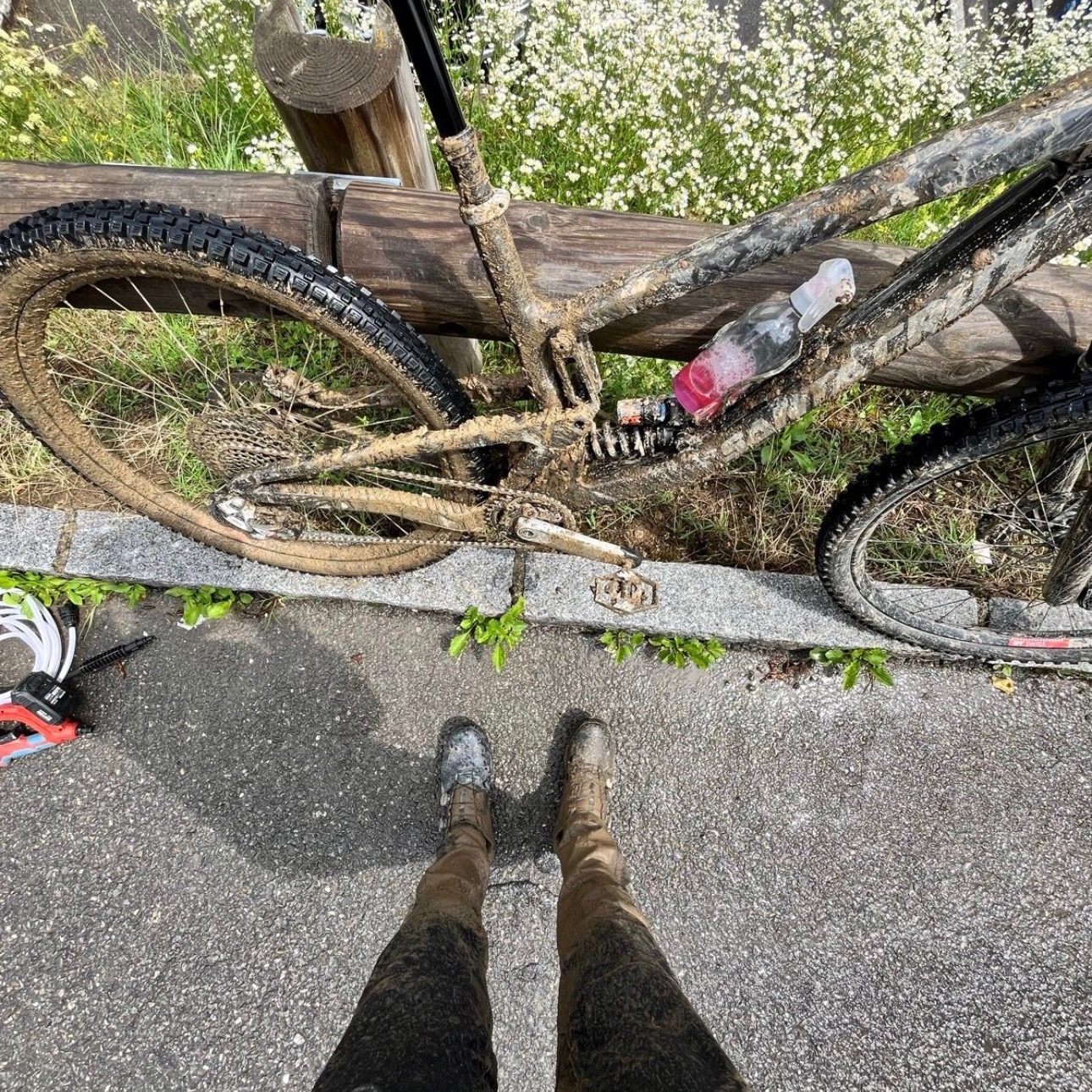na bike akorat trosku mokro a bahno