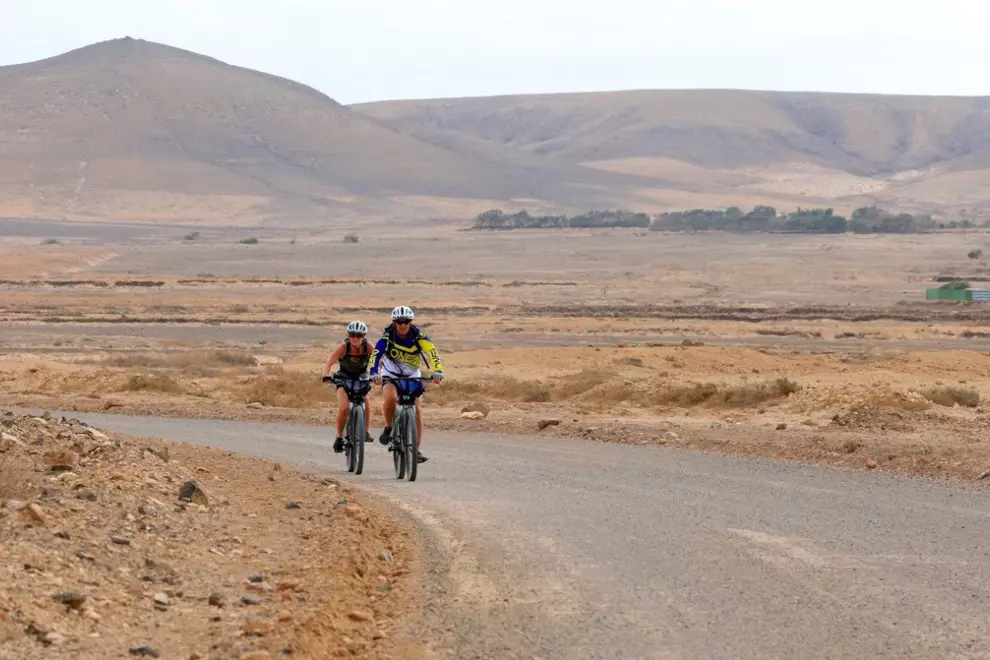 8-reasons-why-more-cyclists-are-choosing-gravel-getaways-this-winter