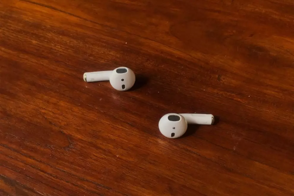 pink-noise-vs-ear-plugs-which-is-better-for-sleep