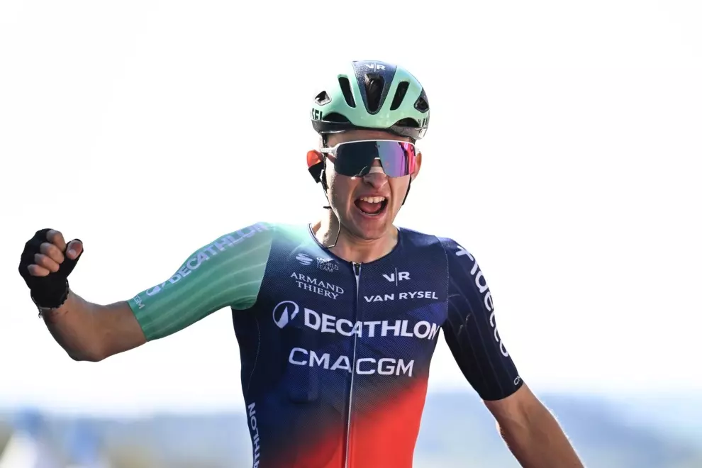 paul-seixas-wins-la-fleche-wallonne-vollering-takes-womens-race