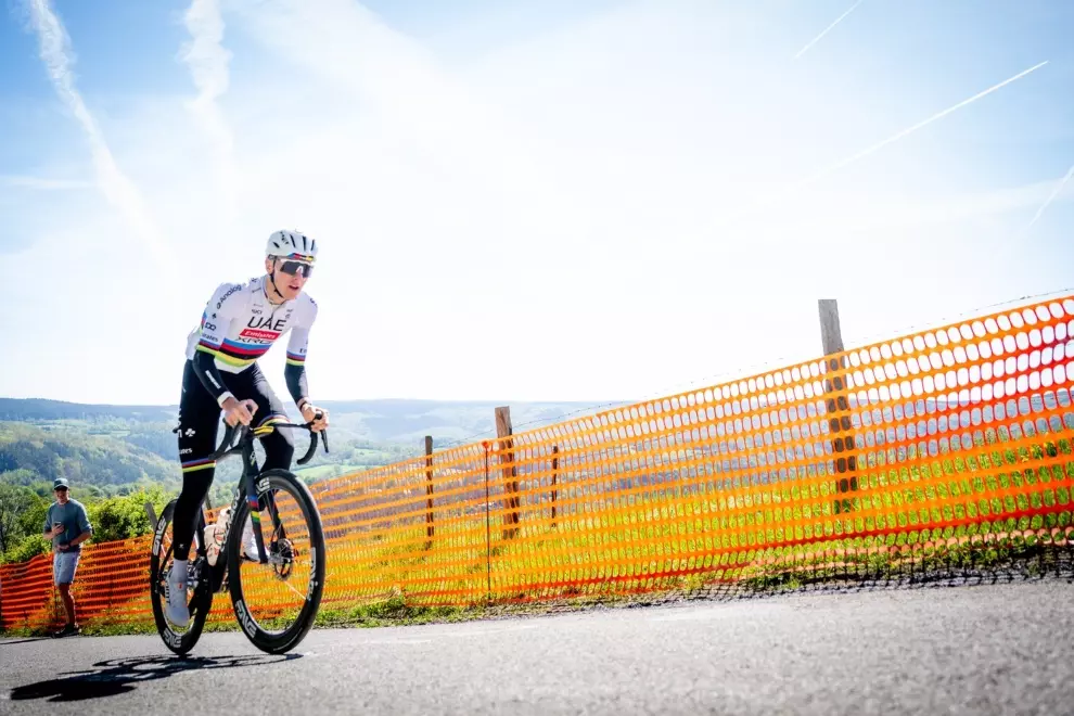 pogacar-favored-to-win-liege-bastogne-liege-against-evenepoel-seixas