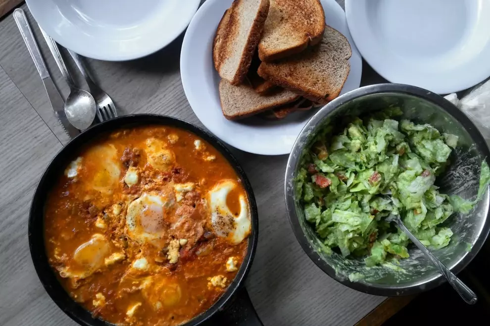 heart-health-tip-why-you-should-avoid-eating-3-hours-before-bed