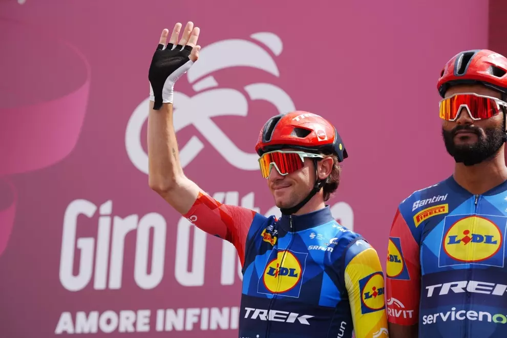 uae-turns-disaster-into-triumph-while-ciccone-lives-his-dream-for-a-day