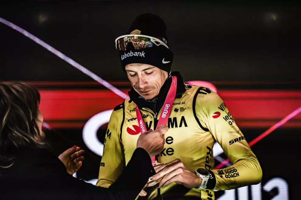 vingegaard-wins-two-mountain-stages-as-uae-strikes-again