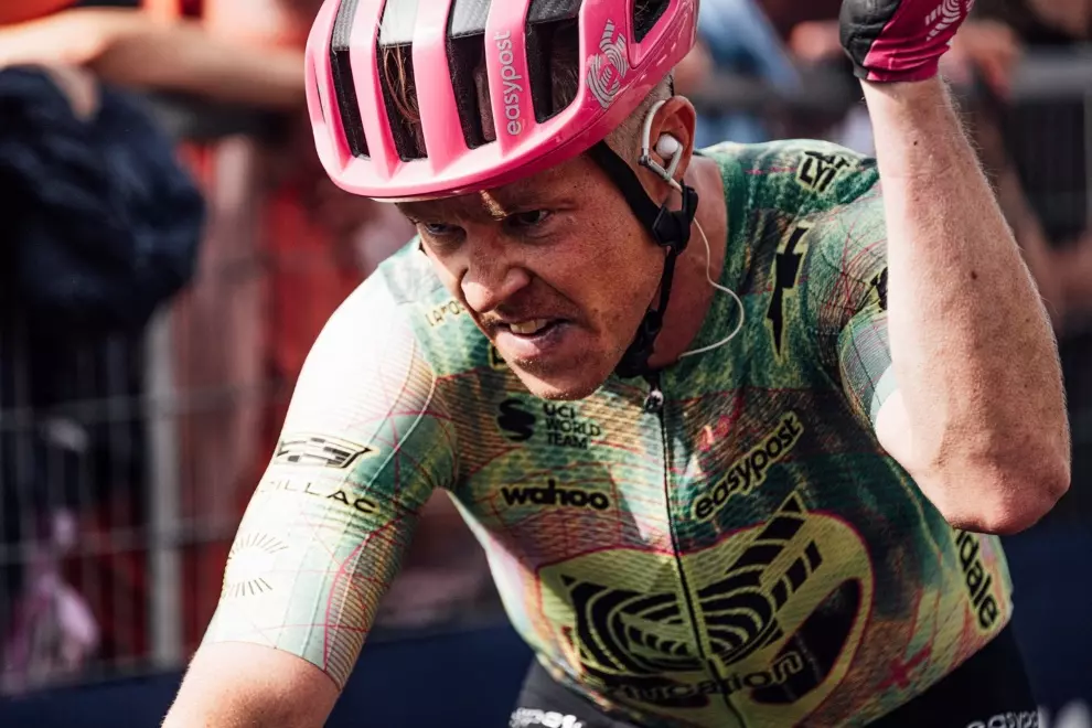 michael-valgren-finally-gets-his-grand-tour-stage-win-at-the-giro