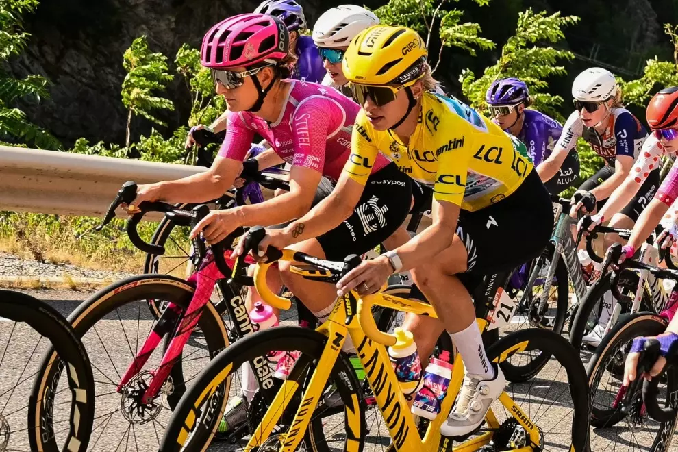 three-days-that-turned-the-tour-de-france-femmes-upside-down