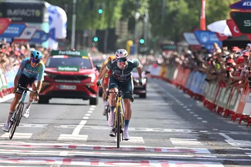 mas-has-solid-gc-lead-as-van-aert-wins-two-out-of-three-stages