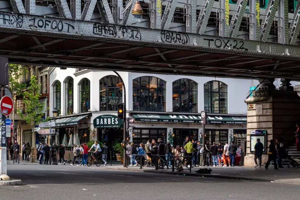 %cf%80%ce%bf%ce%b4%ce%b7%ce%bb%ce%b1%cf%83%ce%af%ce%b1-%ce%b1%ce%bd%ce%ac%ce%bc%ce%b5%cf%83%ce%b1-%cf%83%cf%84%ce%bf%cf%85%cf%82-%cf%84%ce%bf%cf%85%cf%81%ce%af%cf%83%cf%84%ce%b5%cf%82-%ce%bf%ce%b4