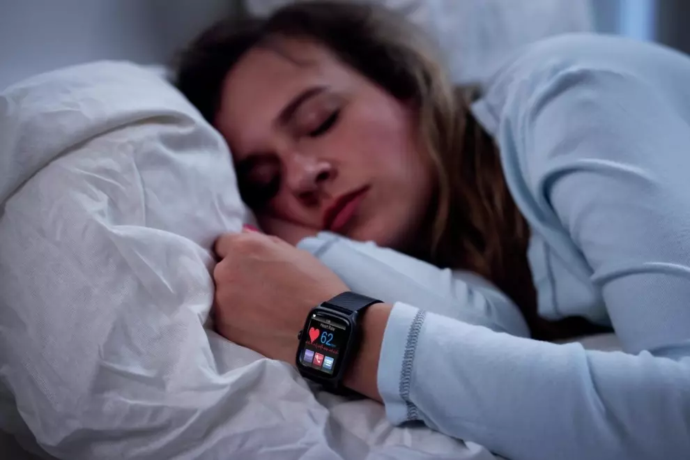 Πώς συγκρίνονται το Garmin, το Apple Watch, το Oura Ring και το Whoop στην παρακολούθηση ύπνου;