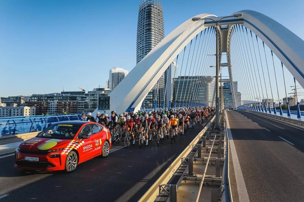 letape-slovakia-2025-prilakalo-rekordnych-takmer-1-500-cyklistov