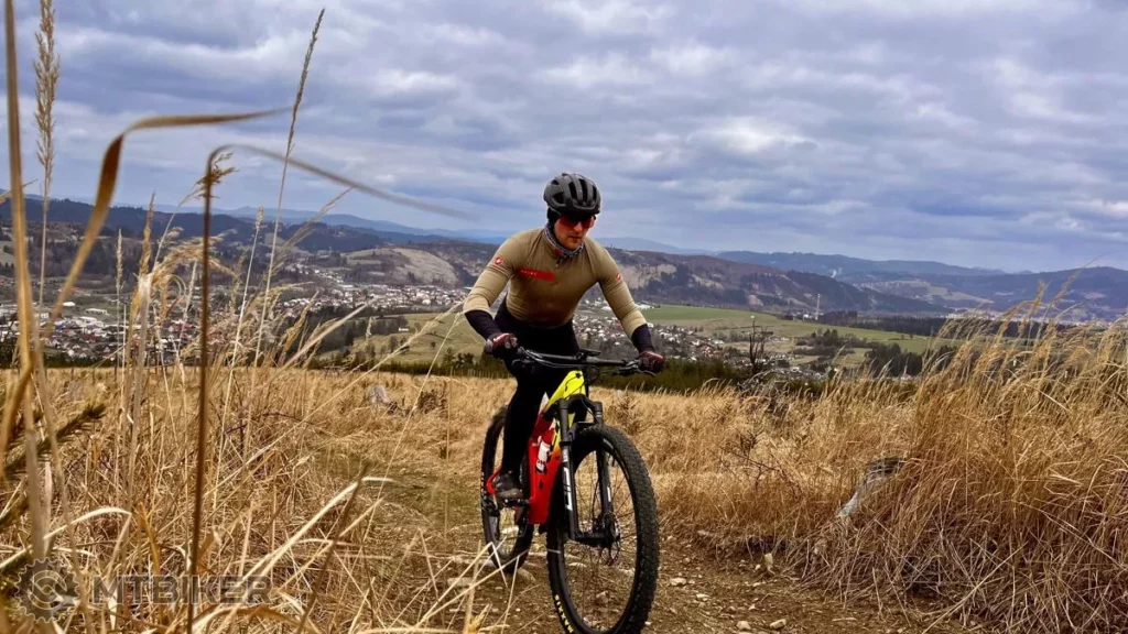 prach-strieda-blato-ako-prejst-z-letnych-suchych-maziv-na-jesenne-a-preco-na-tom-zalezi-aj-pri-beznom-bicykli